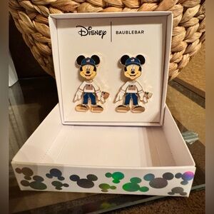 Disney BAUBLEBAR Mickey Mouse Americana Patriotic USA
Flag Earrings